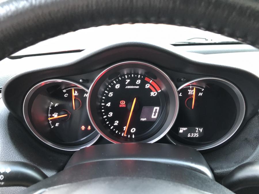 Панель приборов Mazda RX-8 2005 года  (фото 112 из 197)